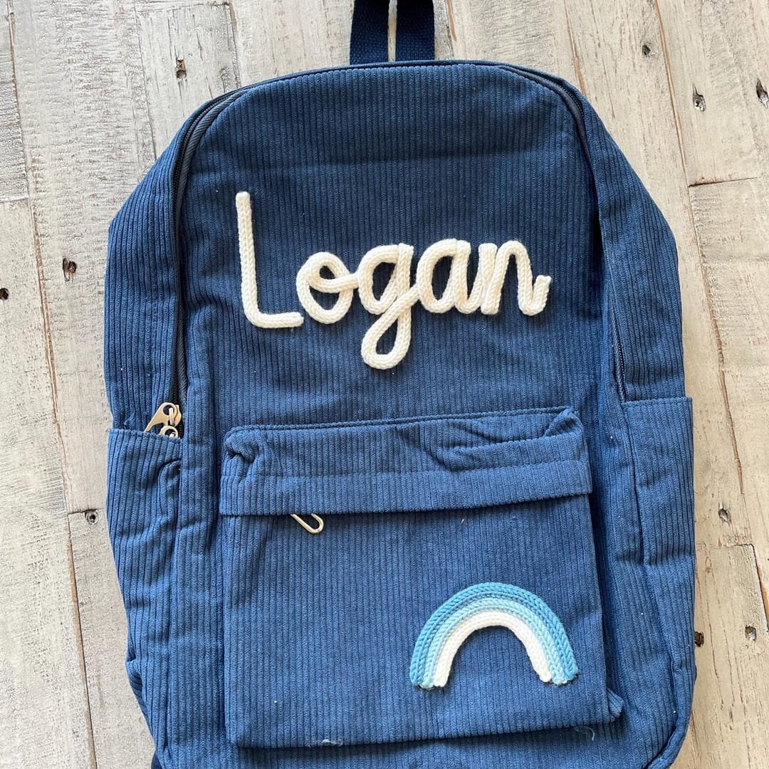 KNIT & CARRY – Personalized Knitted Backpack